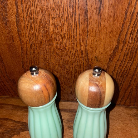 Pioneer Woman Grinder Jadeite Green Glass (SELLING INDIVIDUALLY) - Picture 2 of 9